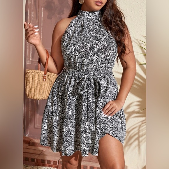 Plus allover plants print ruffle hem belted dress - Picture 3 of 3